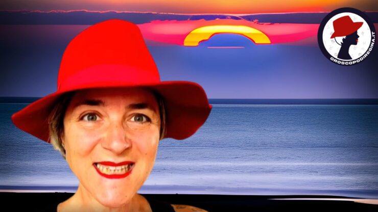 regina con cappello e rossetto rossi